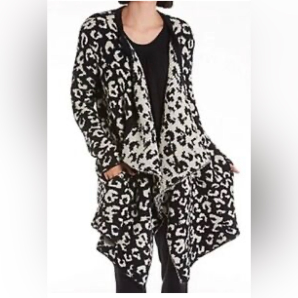 UGG Black and White Animal Print Cardigan - Picture 2 of 12